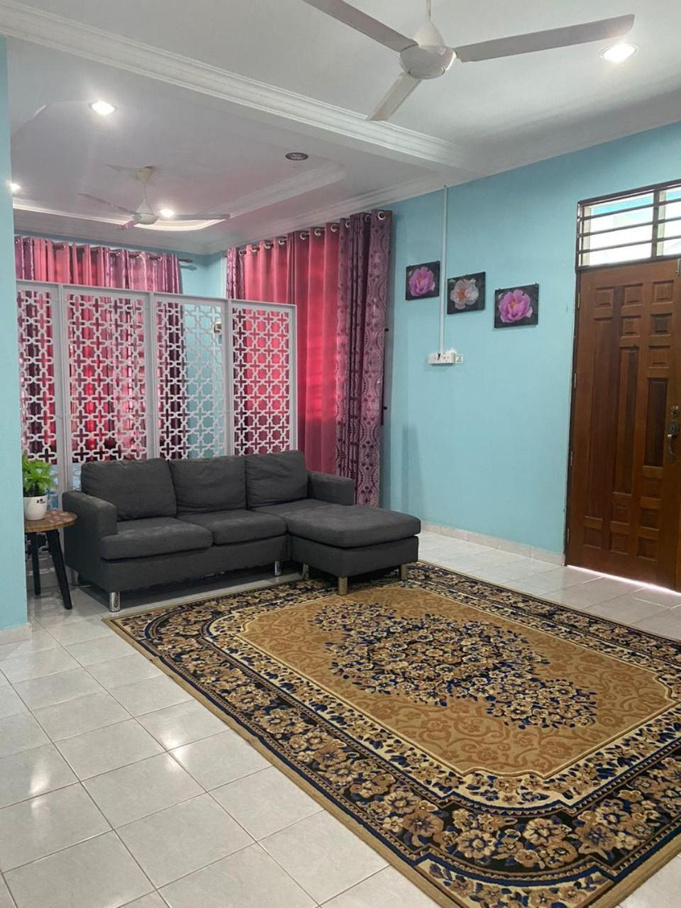 Pasir Mas Seri Idaman Guest House מראה חיצוני תמונה